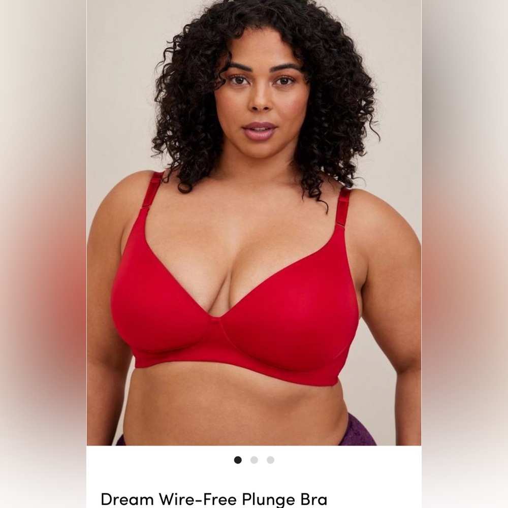 🌻Torrid 46D Dream Wire-free plunge bra